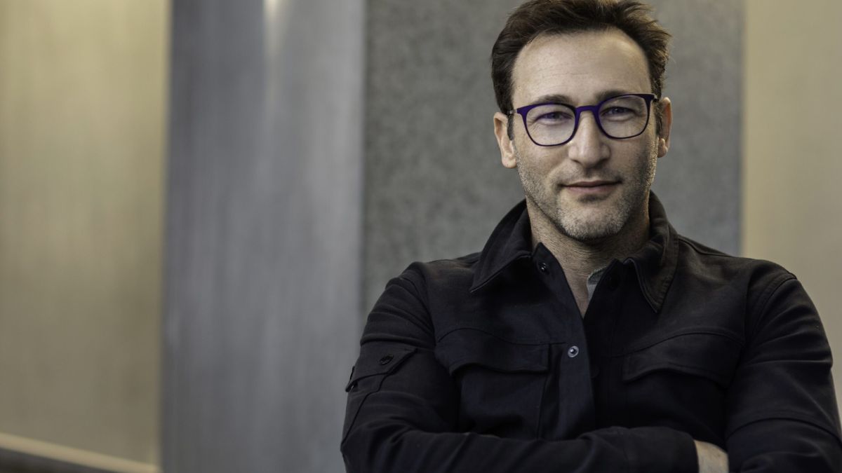 Simon Sinek Net Worth