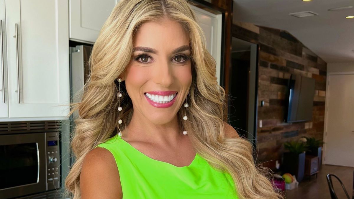 Rebecca Zamolo